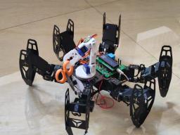 多功能老人陪伴智能机器人