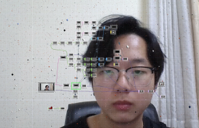 Interactive Design of “Interactive Particle Dynamic Effect” Sichuan Opera Face-changing